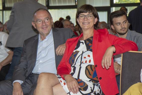 Saskia Esken und Norbert Walter-Borjans